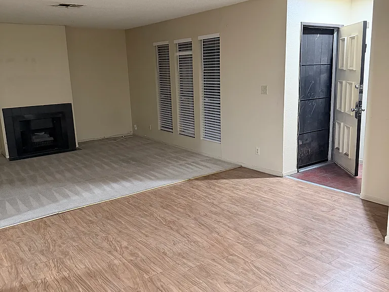 4640 Koval Ln #51D — Photo 5