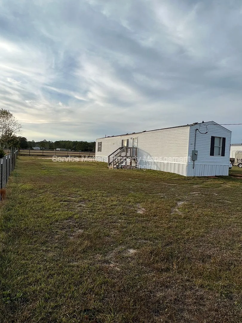 Building Photo - 4819 Douglas Dr