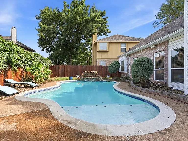 3421 Galaway Bay Dr — Photo 2