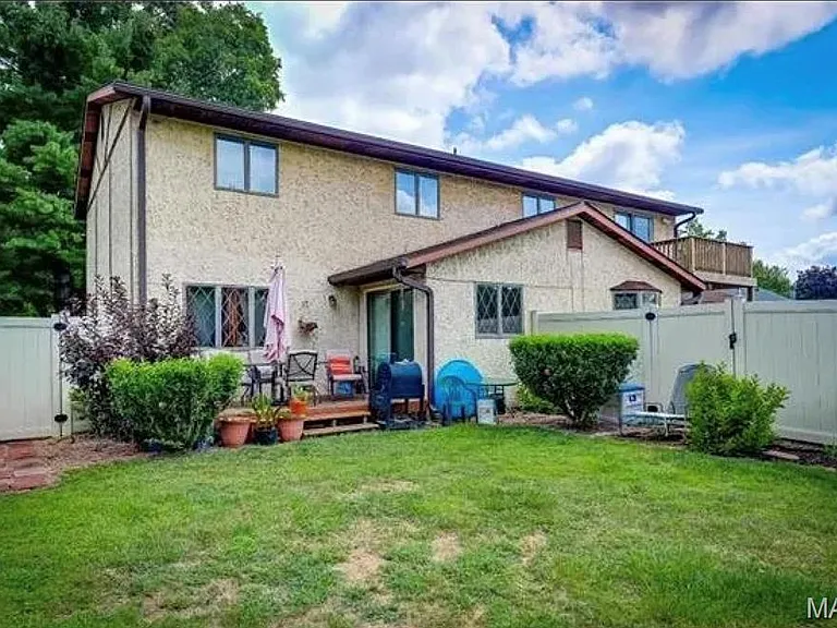 307 Britanna Dr — Photo 5