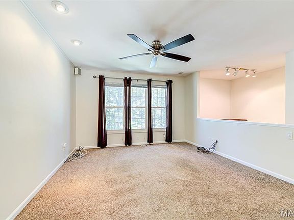 4th image of 6936 Waldemar Ave