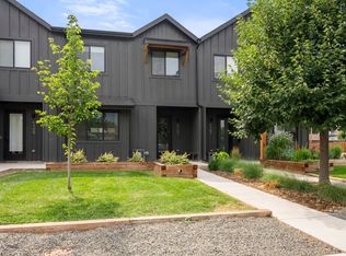 4507 S Acoma St, Englewood, CO 80110