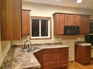 809 Walnut St, Cedar Falls, IA 50613