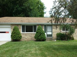 10653 Valley View Rd, Northfield, OH 44067