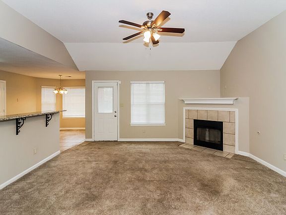 4th image of 3860 Conrail Cir