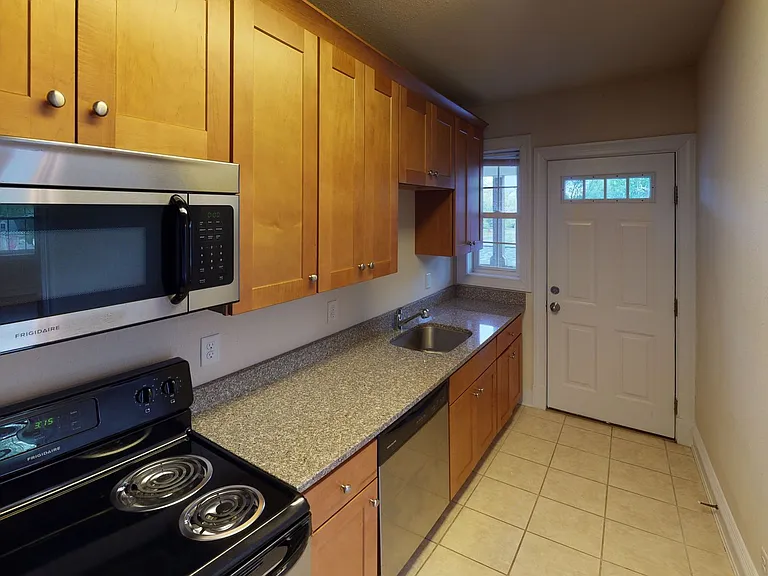 4412 Grove Ave — Photo 3