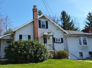 747 Youngstown Ridge Rd, Latrobe, PA 15650