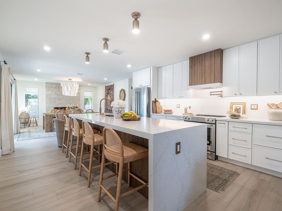 1st image of 5819 E LUDLOW Drive