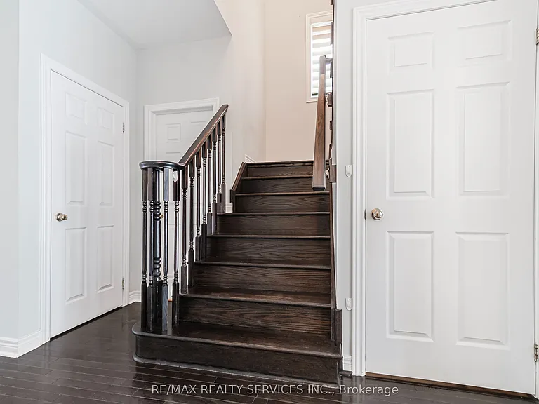 406 Cedar Hedge Rd — Photo 6