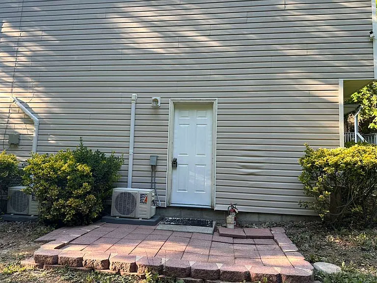 1818 Oakland Pointe — Photo 3