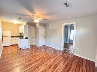 103 W Martin Luther King Jr Blvd #2, Fayetteville, AR 72701