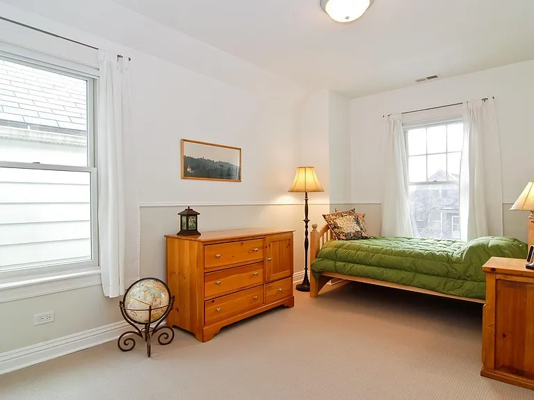 2252 W Cullom Ave — Photo 13