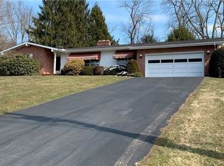 318 Randall Dr, New Castle, PA