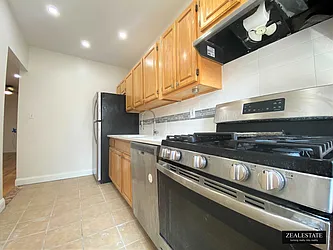 Rented by ZealEstate Group Inc