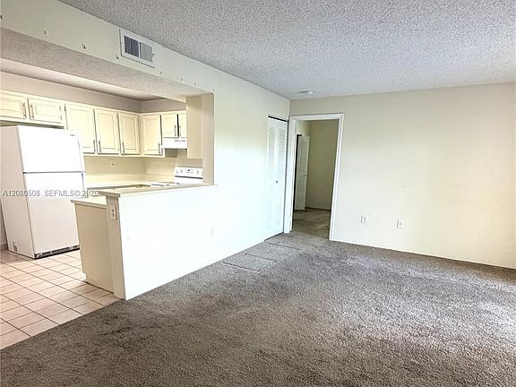 5th image of 351 Palm Way APT 303