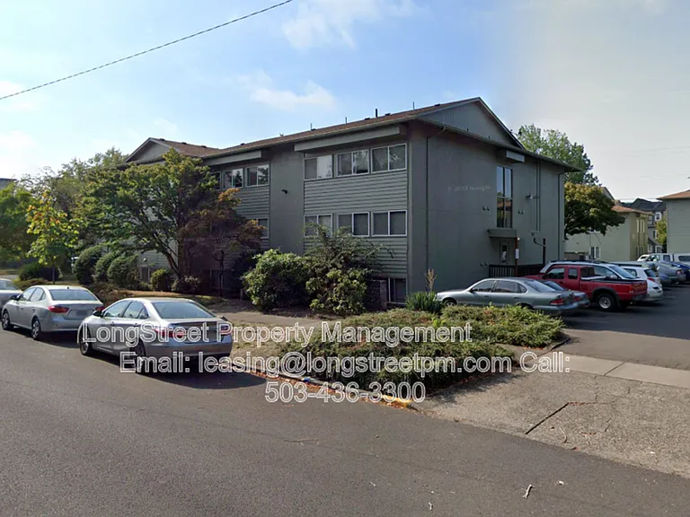 355 SW 10th St #5 — Photo 2