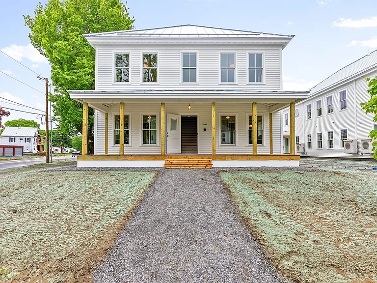 55 Weston Ave — Photo 27