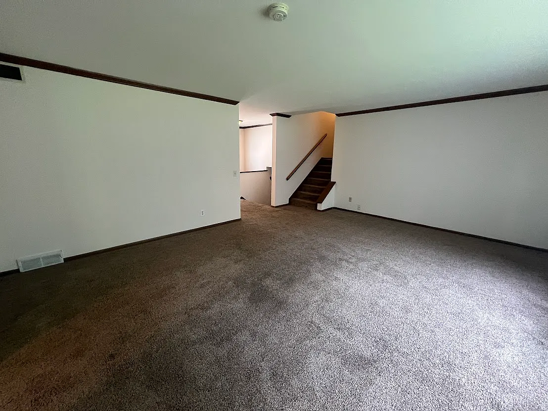 Building Photo - 7313 Farmington Way