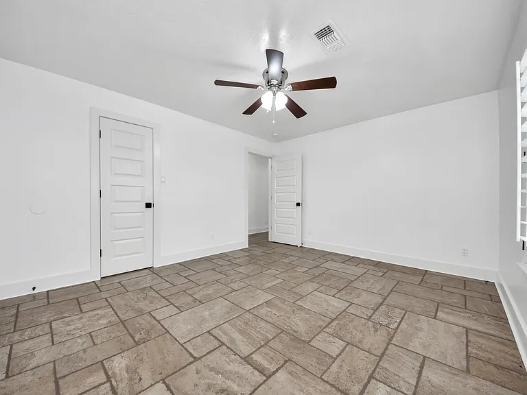 4631 Mi Castillo Ct — Photo 22
