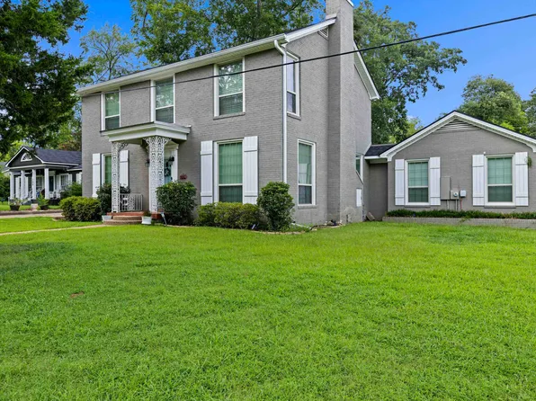 111 Washington Pl N, Marshall, TX 75670