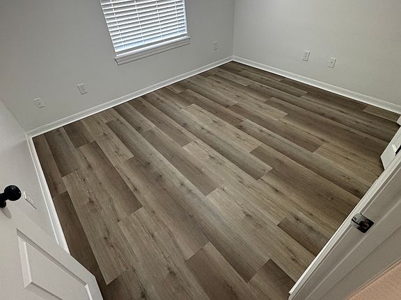 5th image of 4955 Ava Pointe Dr #3