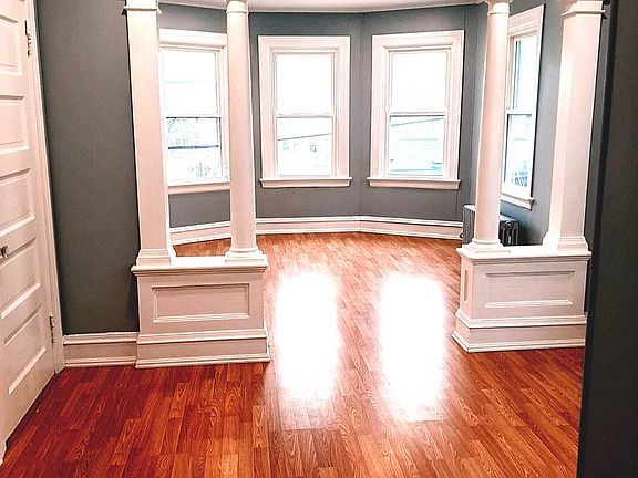 5th image of 26 Sibley St Floor 2