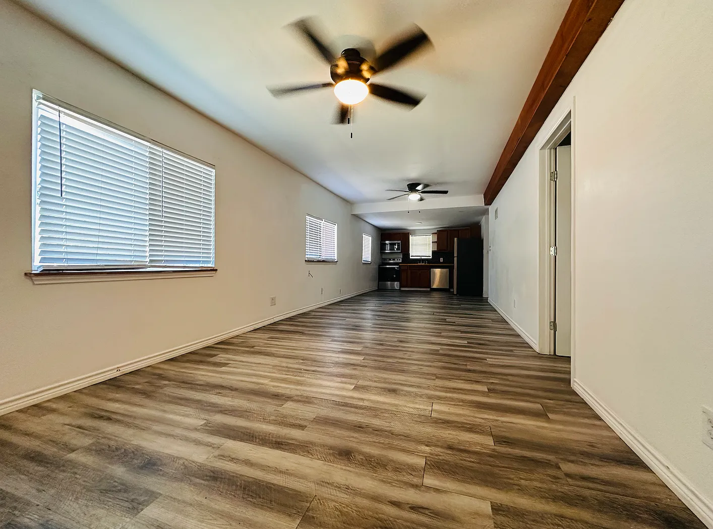 231 W Hull St — Photo 3