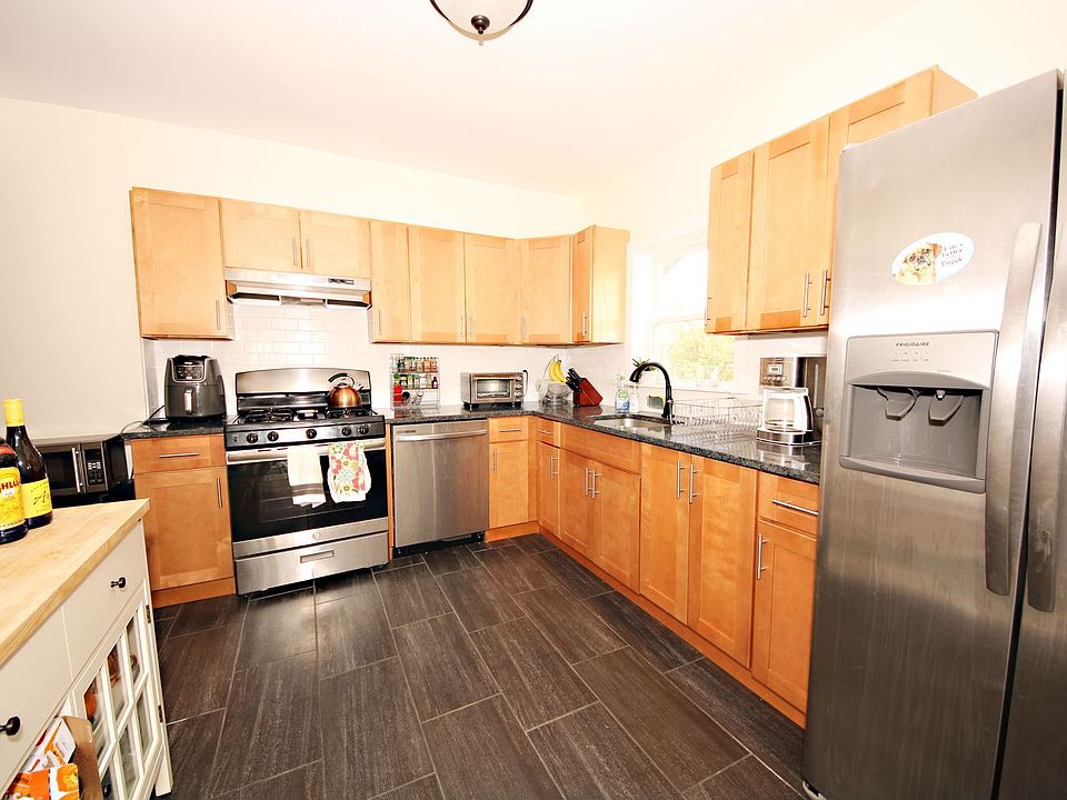 1st image of 91 Cushing St #2