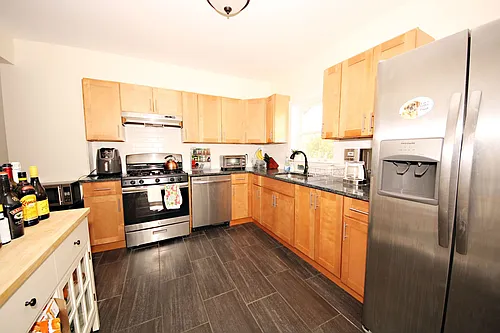 91 Cushing St #2 Photo 1