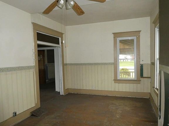 5th image of 302 N Illinois Ave