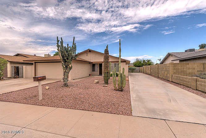 1st image of 8914 N 56th Dr