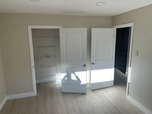 3277 Alma St, Palo Alto, CA 94306