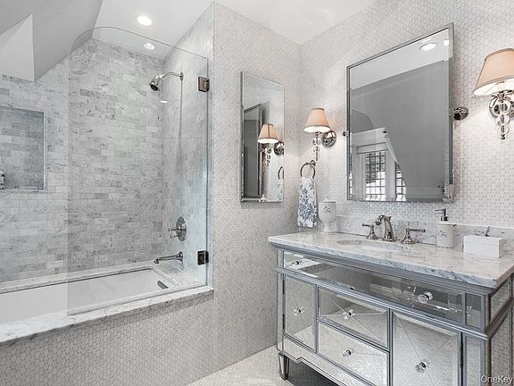 30th image of this home