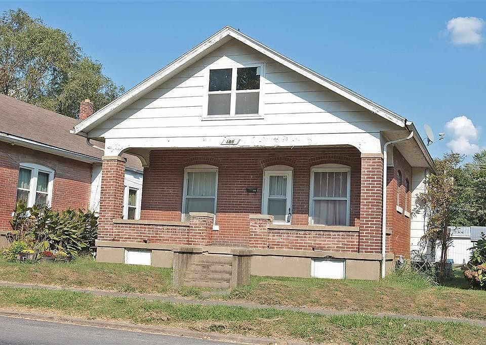 1st image of 108 N West End Blvd