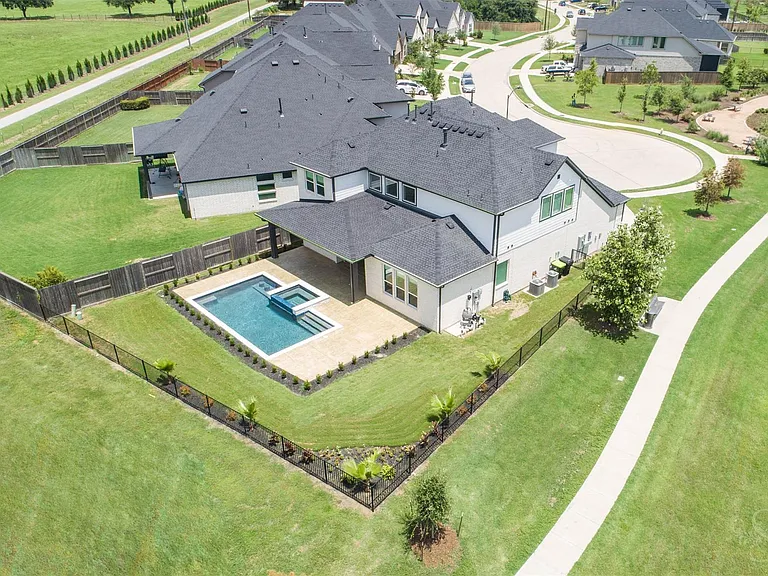 7526 Sunny Oak Ln — Photo 47