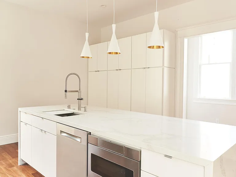1042 Haight St #3 — Photo 7