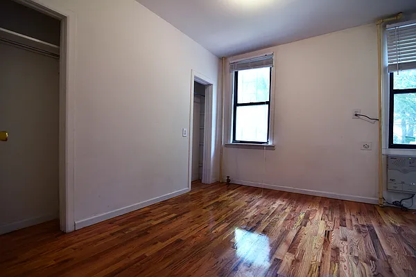 Rented by Coda Real Estate NYC | media 25