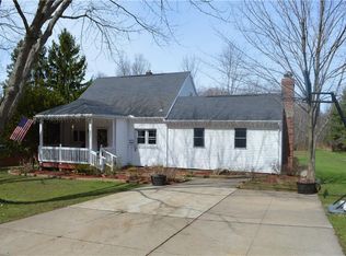8381 Lake Pleasant Rd, Erie, PA 16509