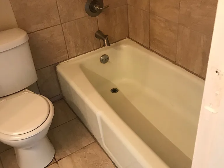 1811 Dalton Ct — Photo 15