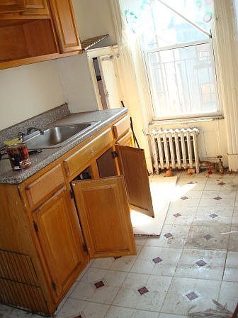 1 kitchen