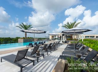 12006 Barryknoll Ln #373, Houston, TX 77024