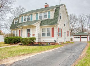1007 N Shiawassee St, Owosso, MI 48867