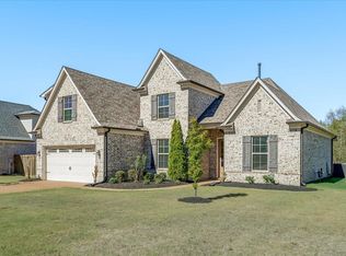 140 Laurel Glen Dr, Oakland, TN 38060