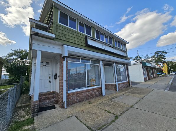 110 Beachwood Blvd #A