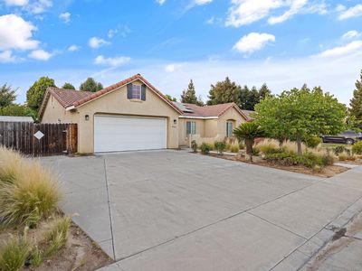 2540 E Seeger Ave, Visalia, CA, 93292