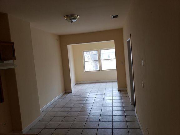 5th image of 8728 S Muskegon Ave Unit 2