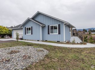 400 Ridge View Dr, Sequim, WA 98382