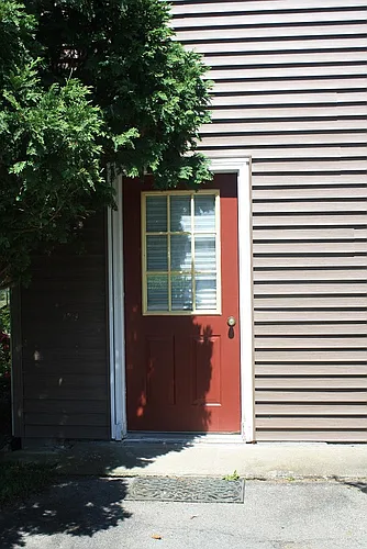 1452 Hanshaw Rd Photo 1