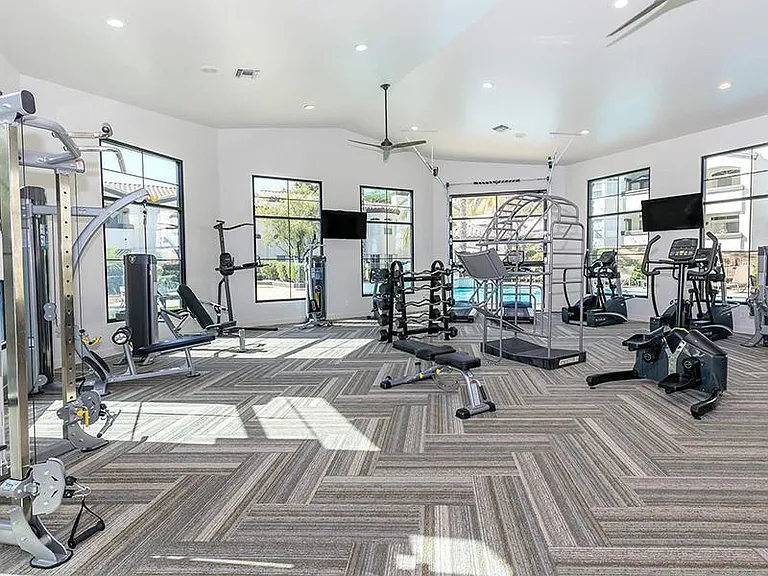 Pinnacle Heights — Photo 14