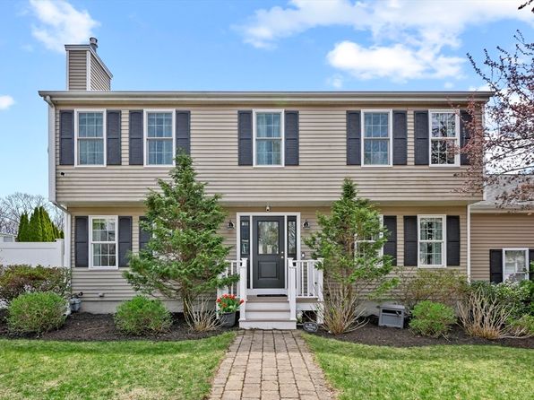 10 Matteo St, Worcester, MA 01606